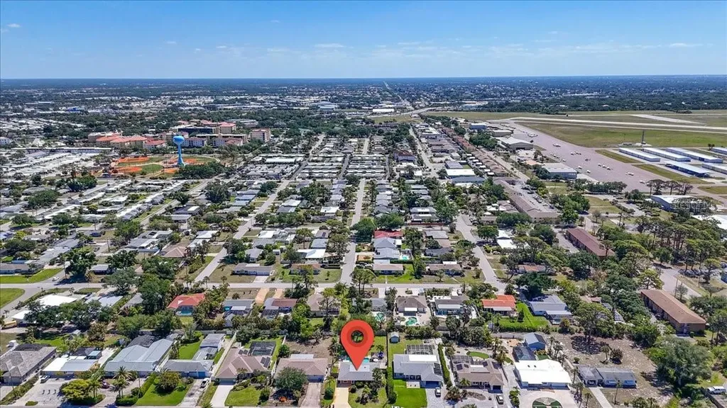 1129 Riviera Street Venice FL 34285