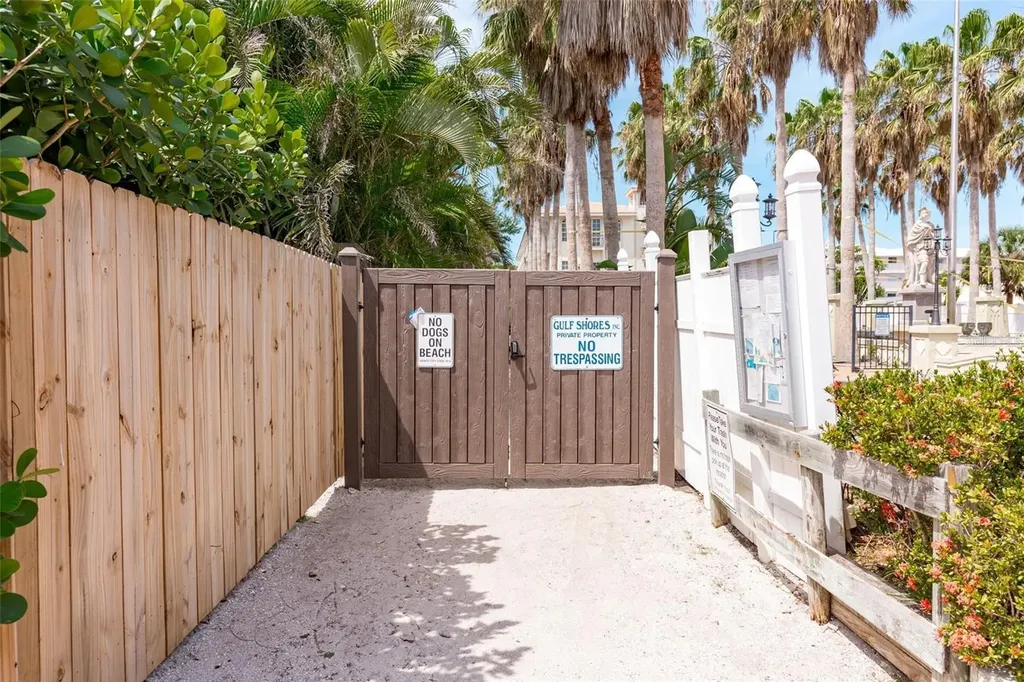 1129 Riviera Street Venice FL 34285