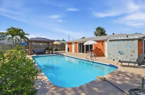 1129 Riviera Street Venice FL 34285