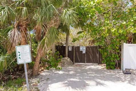 1129 Riviera Street Venice FL 34285