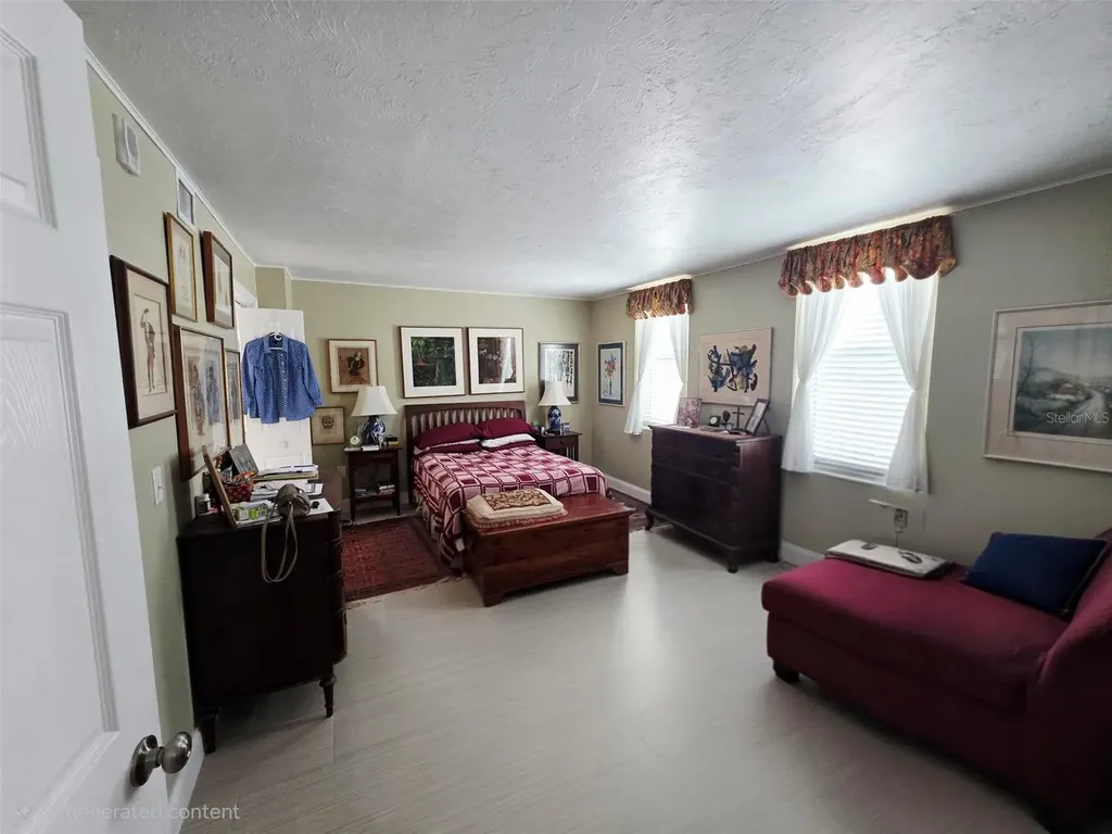 101 S Gulfstream Avenue Sarasota FL 34236