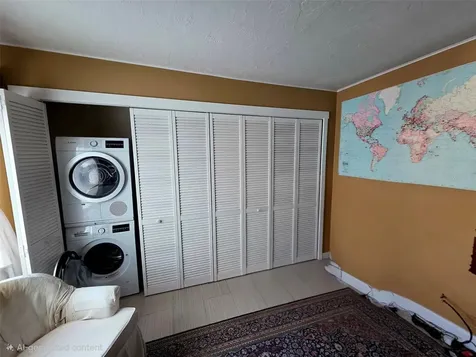 101 S Gulfstream Avenue Sarasota FL 34236