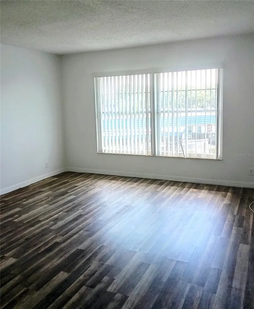 333 Lake Howard Drive NW Winter Haven FL 33880