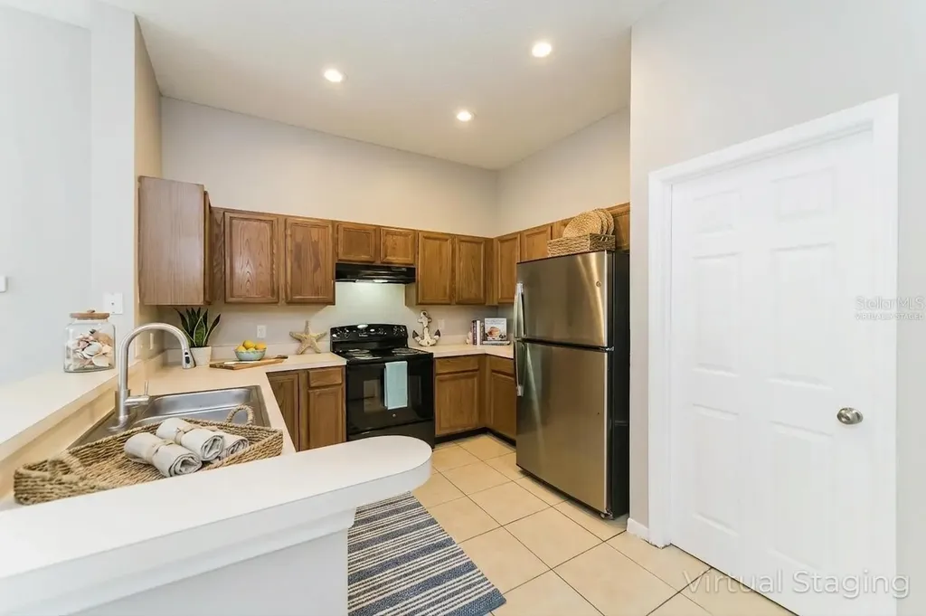 6711 King Rail Court Orlando FL 32810