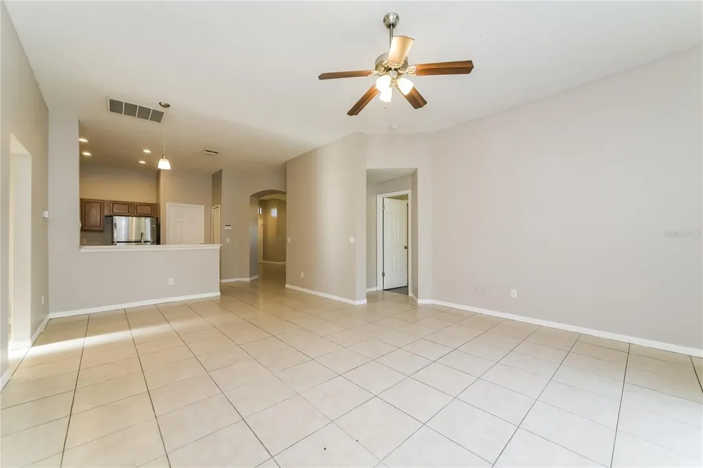 6711 King Rail Court Orlando FL 32810