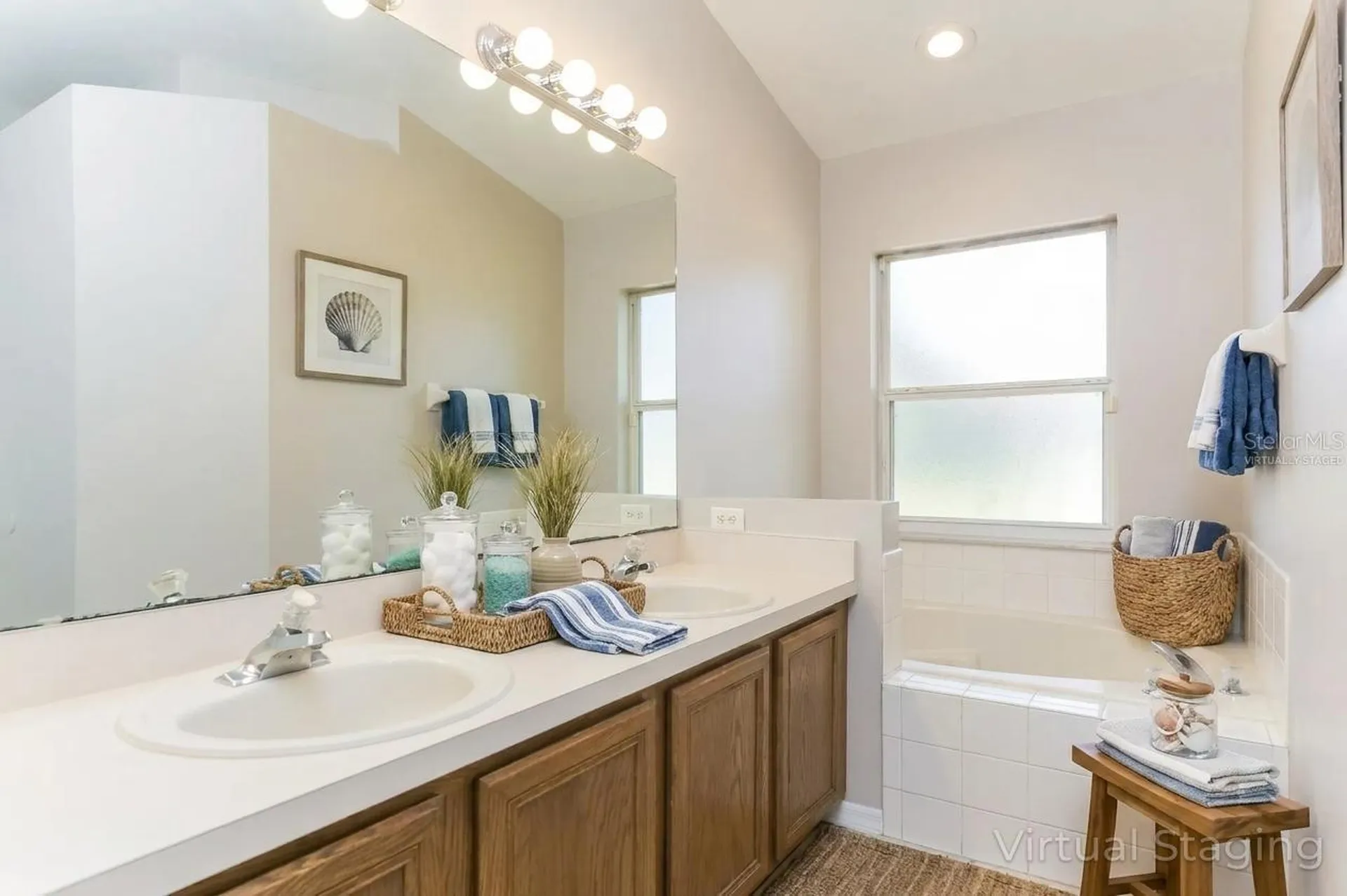 6711 King Rail Court Orlando FL 32810