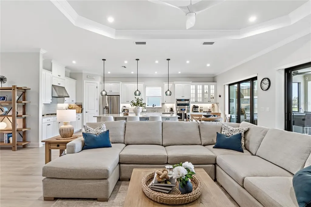 3984 Santa Caterina Boulevard Bradenton FL 34211