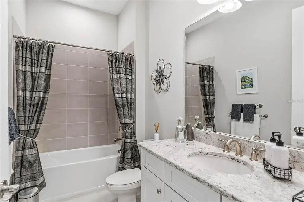 3984 Santa Caterina Boulevard Bradenton FL 34211