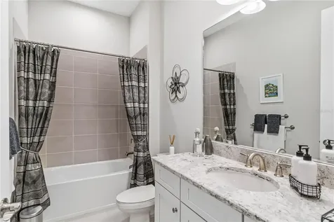 3984 Santa Caterina Boulevard Bradenton FL 34211