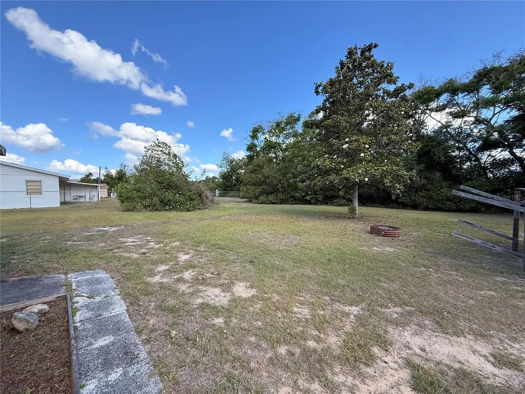 11411 Huggins Street Leesburg FL 34788