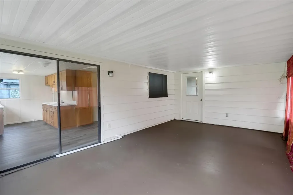 11411 Huggins Street Leesburg FL 34788