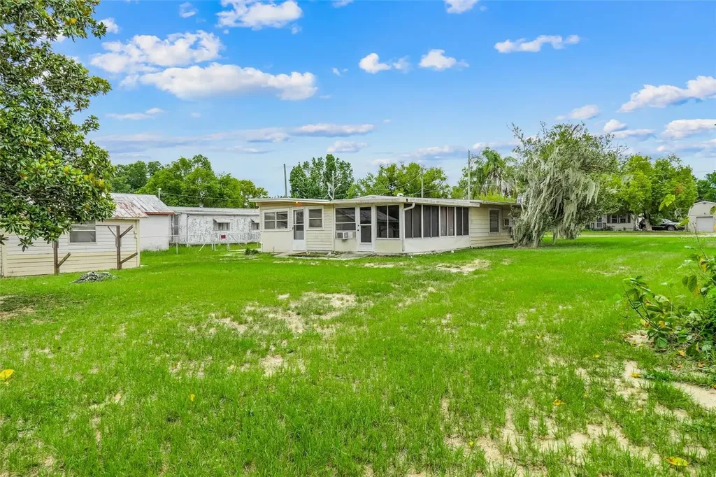 11411 Huggins Street Leesburg FL 34788
