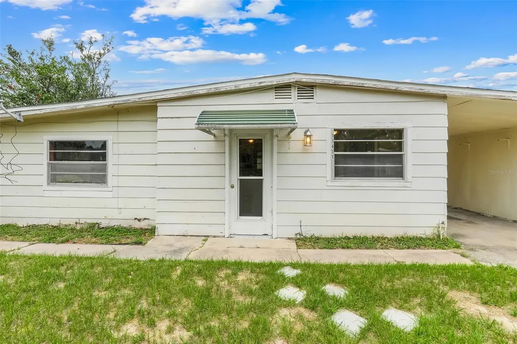 11411 Huggins Street Leesburg FL 34788