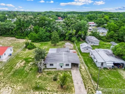 11411 Huggins Street Leesburg FL 34788