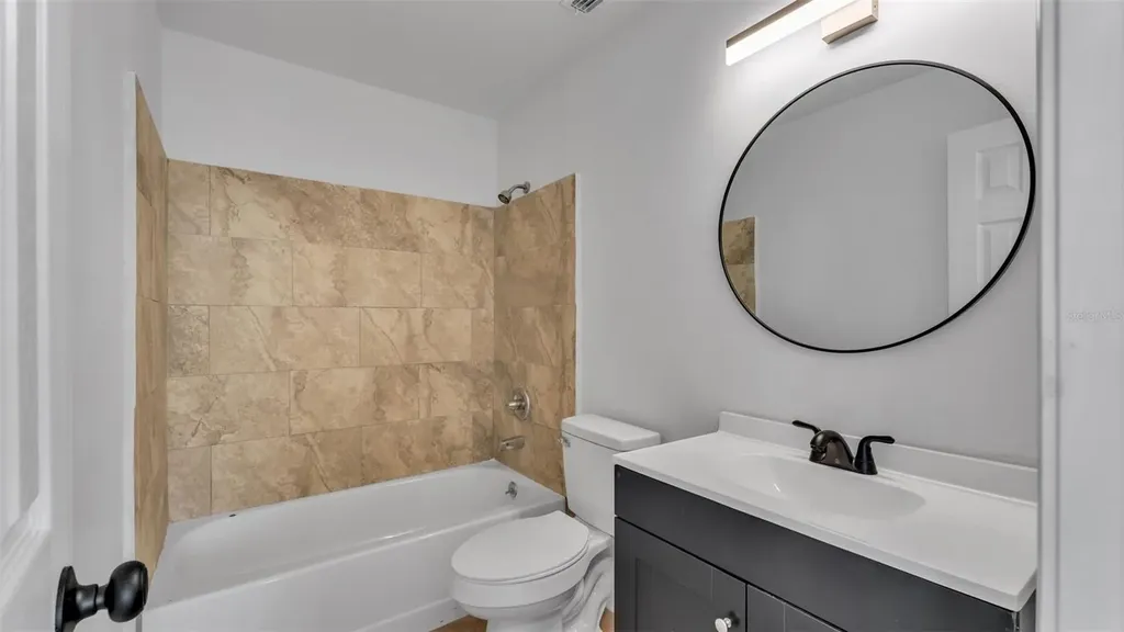 230 Palm Avenue Auburndale FL 33823