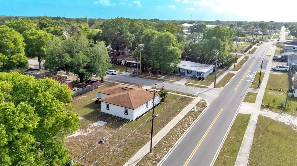 230 Palm Avenue Auburndale FL 33823