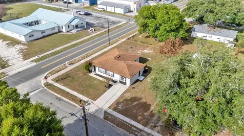 230 Palm Avenue Auburndale FL 33823