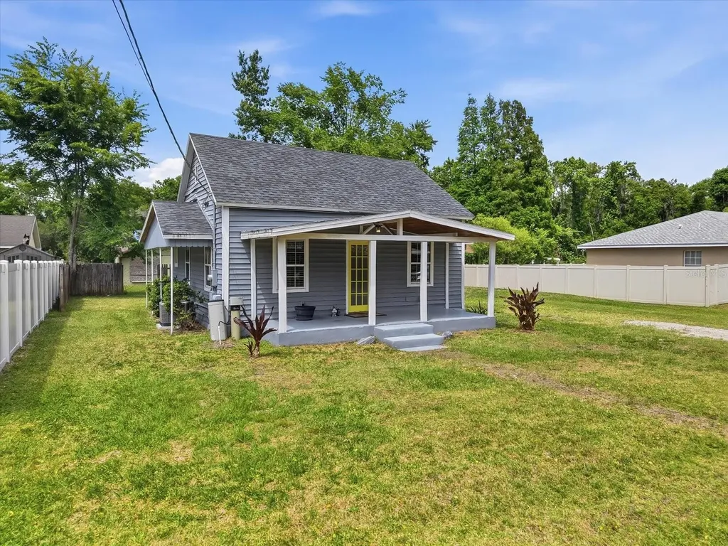 708 E Drew Street Plant City FL 33563