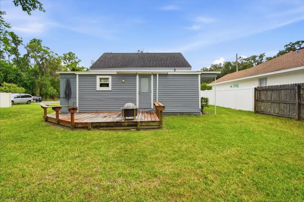 708 E Drew Street Plant City FL 33563