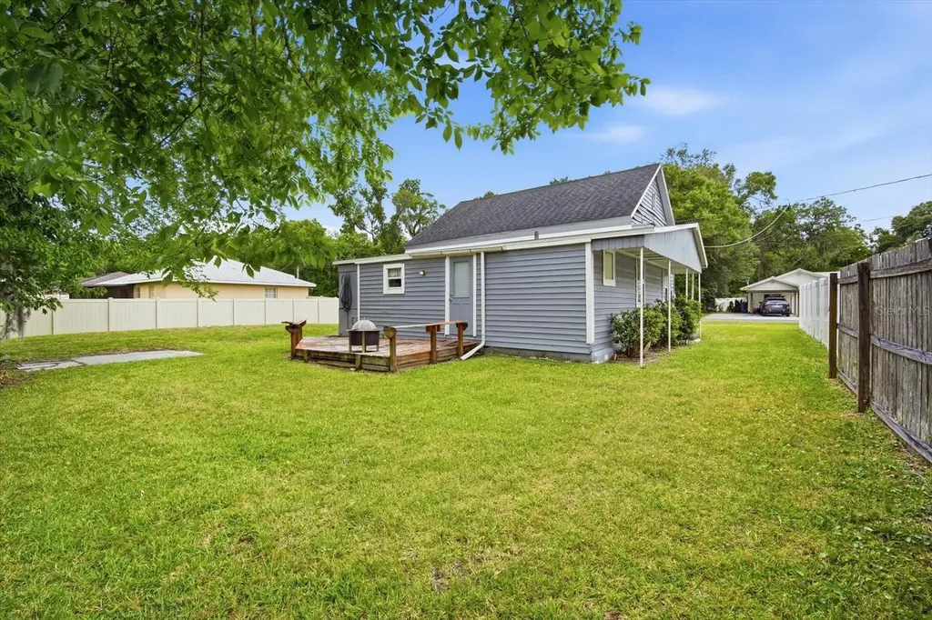 708 E Drew Street Plant City FL 33563