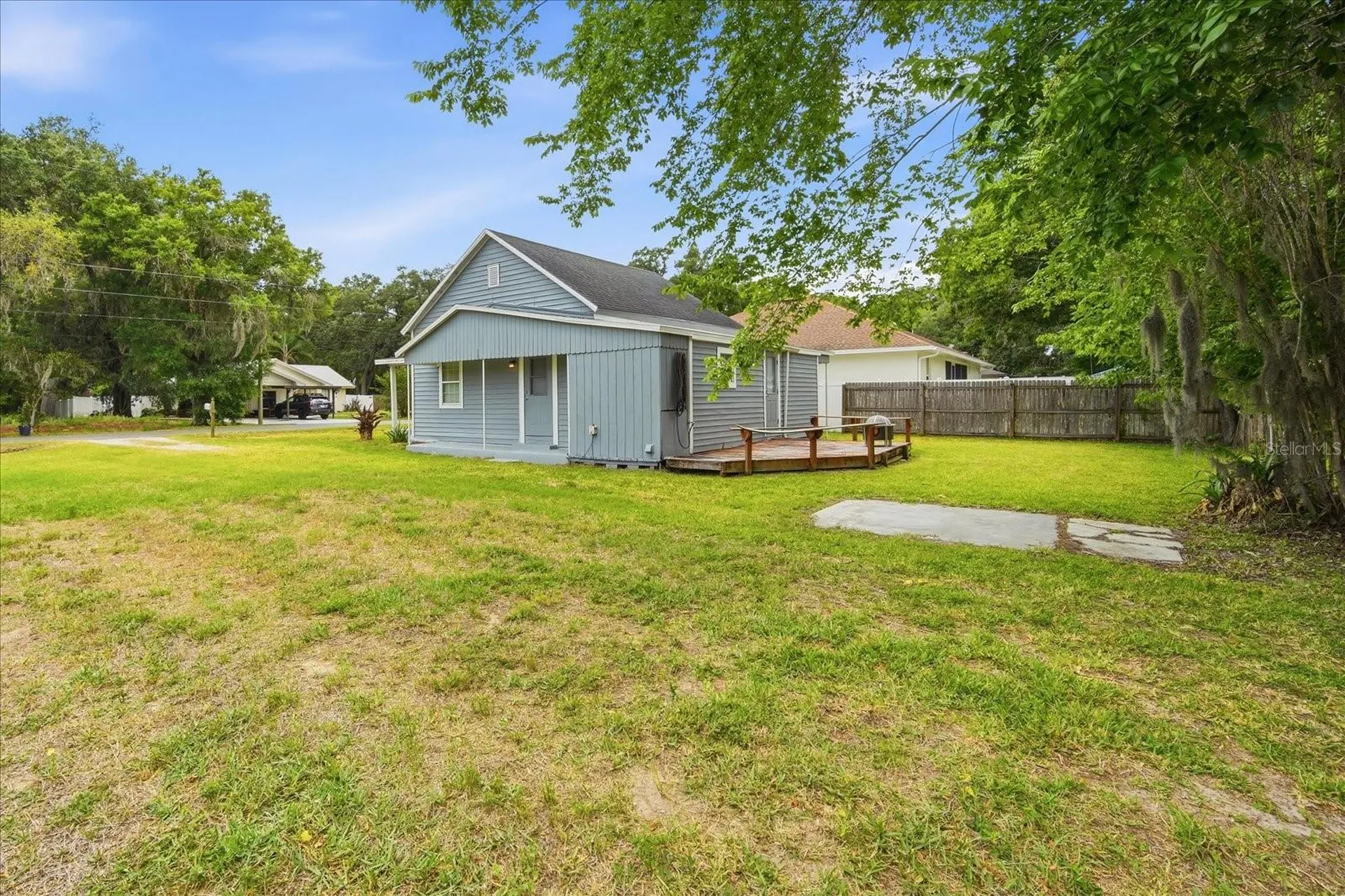 708 E Drew Street Plant City FL 33563