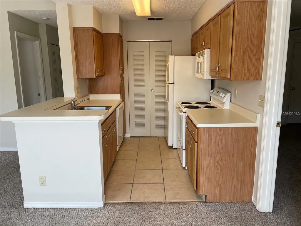 1063 S Hiawassee Road Orlando FL 32835