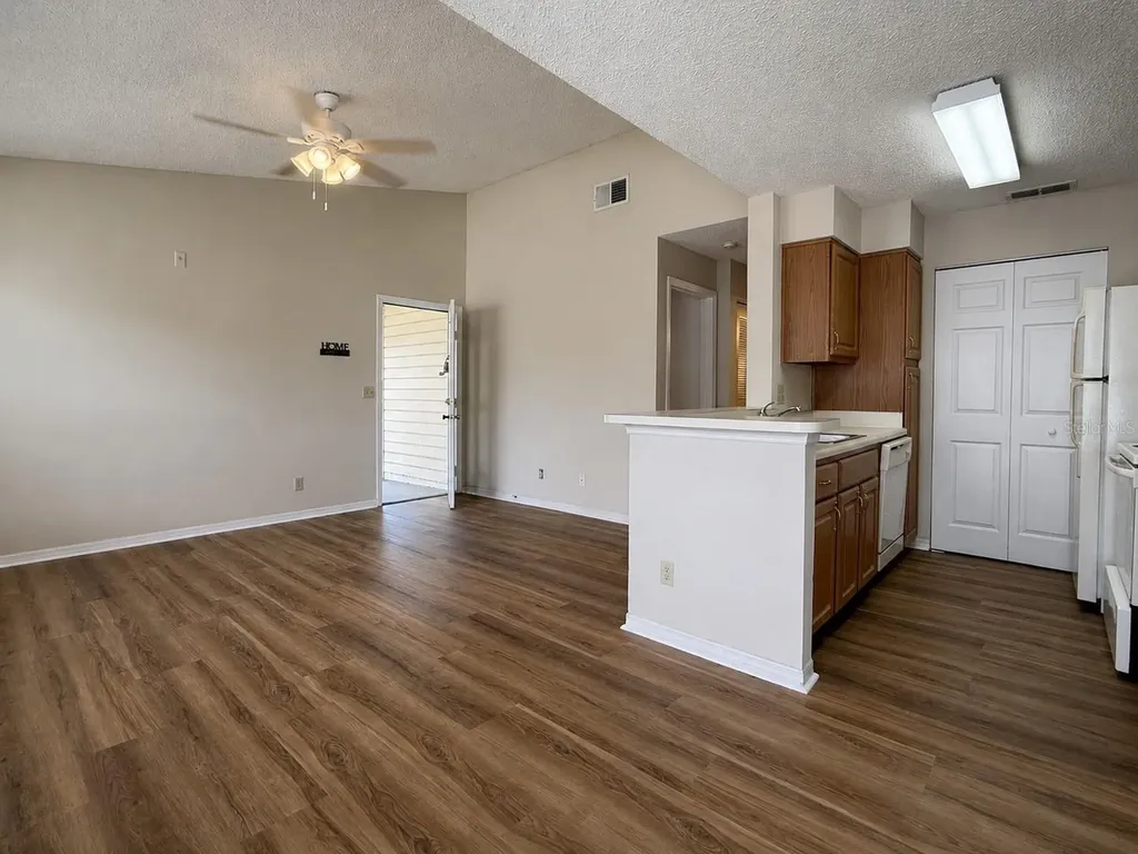 1063 S Hiawassee Road Orlando FL 32835