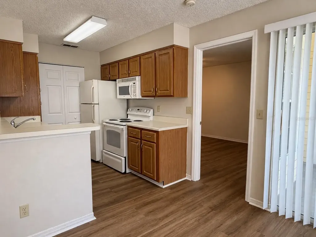 1063 S Hiawassee Road Orlando FL 32835