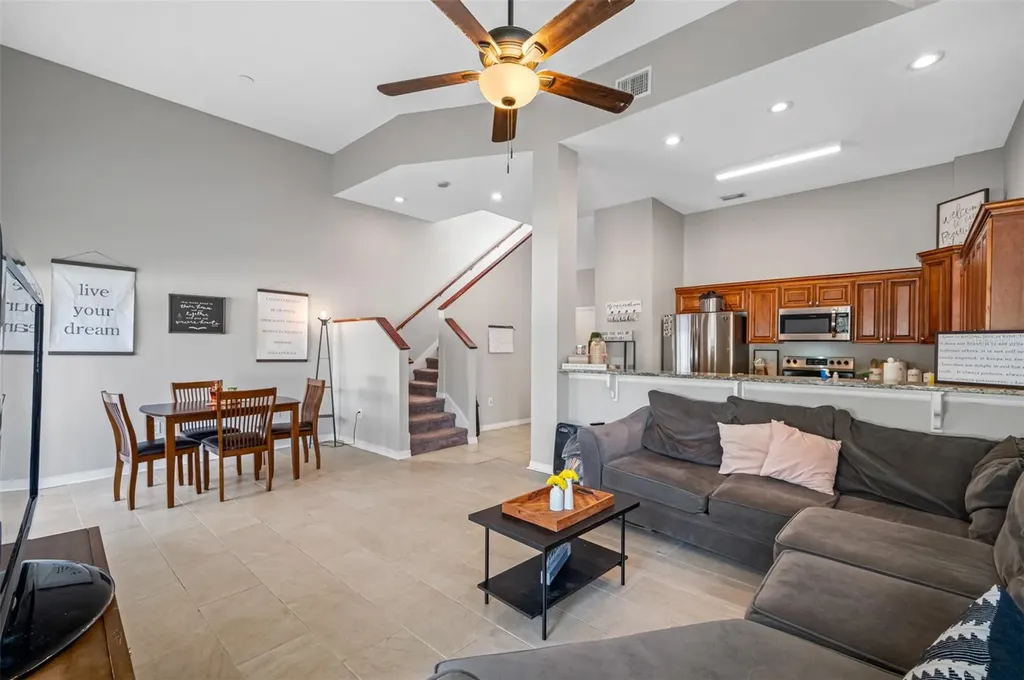 9419 Citrus Glen Place Tampa FL 33618