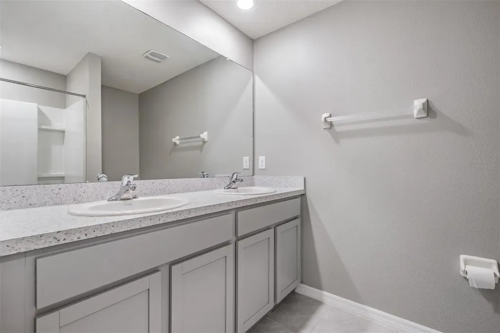 38400 Sonnet Landing Avenue Zephyrhills FL 33540