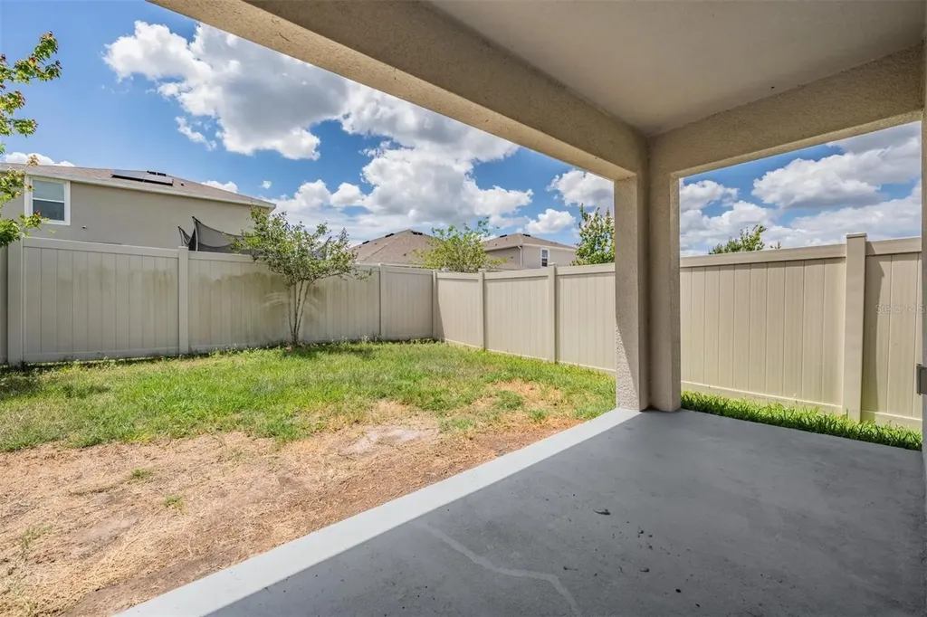 38400 Sonnet Landing Avenue Zephyrhills FL 33540