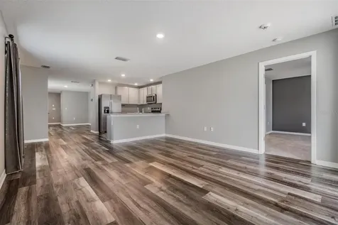 38400 Sonnet Landing Avenue Zephyrhills FL 33540