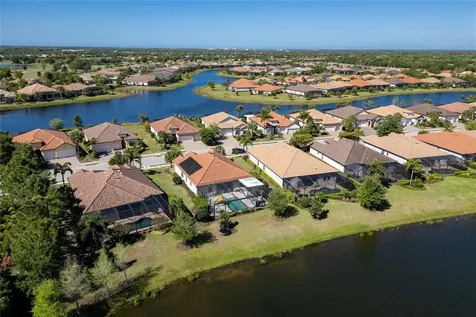 7010 Whittlebury Trail Bradenton FL 34202