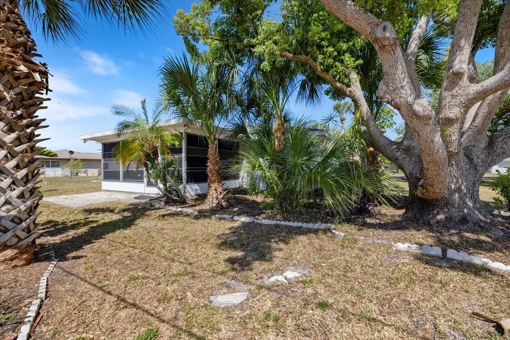 591 Porpoise Road Venice FL 34293