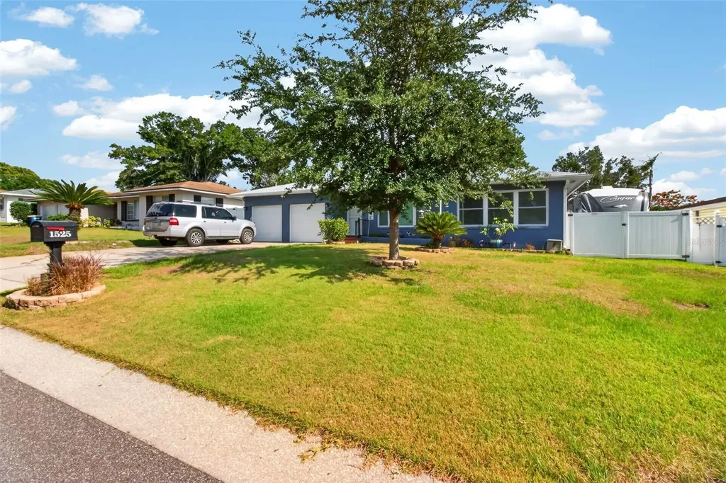 1525 Levern Street Clearwater FL 33755