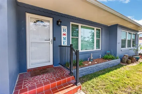 1525 Levern Street Clearwater FL 33755