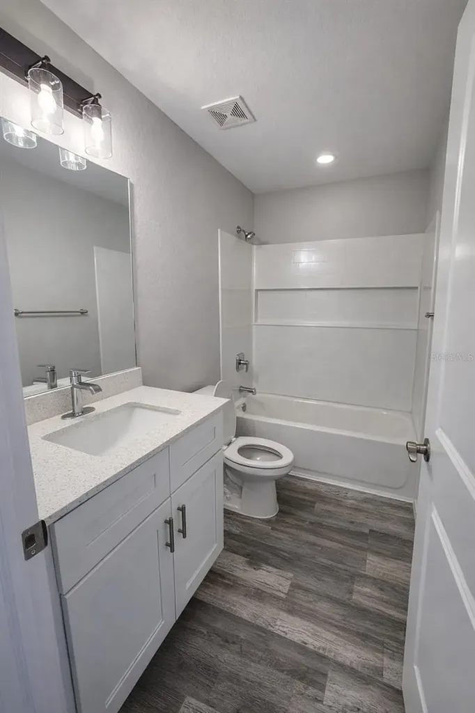 202 NW 25th Place Cape Coral FL 33993