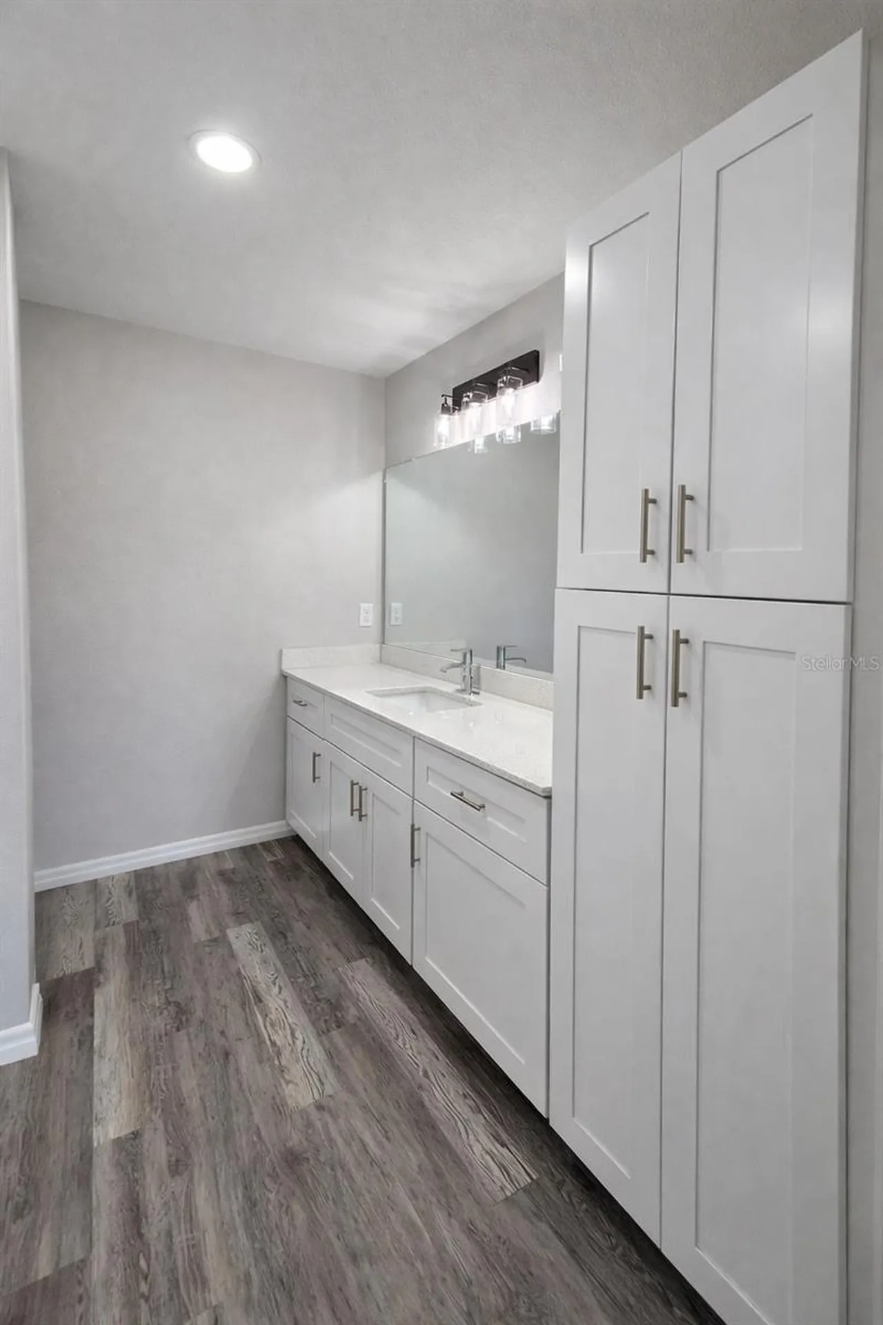 202 NW 25th Place Cape Coral FL 33993
