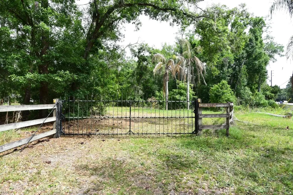 6832 Quail Hollow Boulevard Wesley Chapel FL 33544