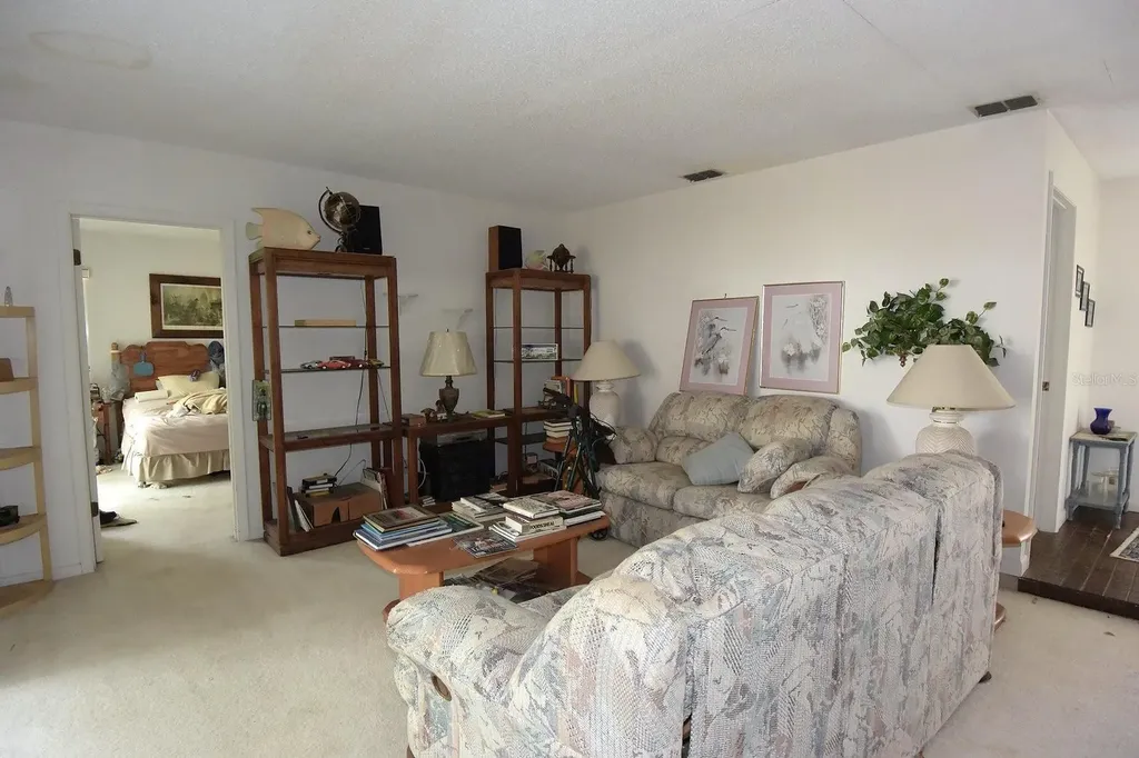 6832 Quail Hollow Boulevard Wesley Chapel FL 33544