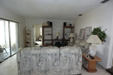 6832 Quail Hollow Boulevard Wesley Chapel FL 33544