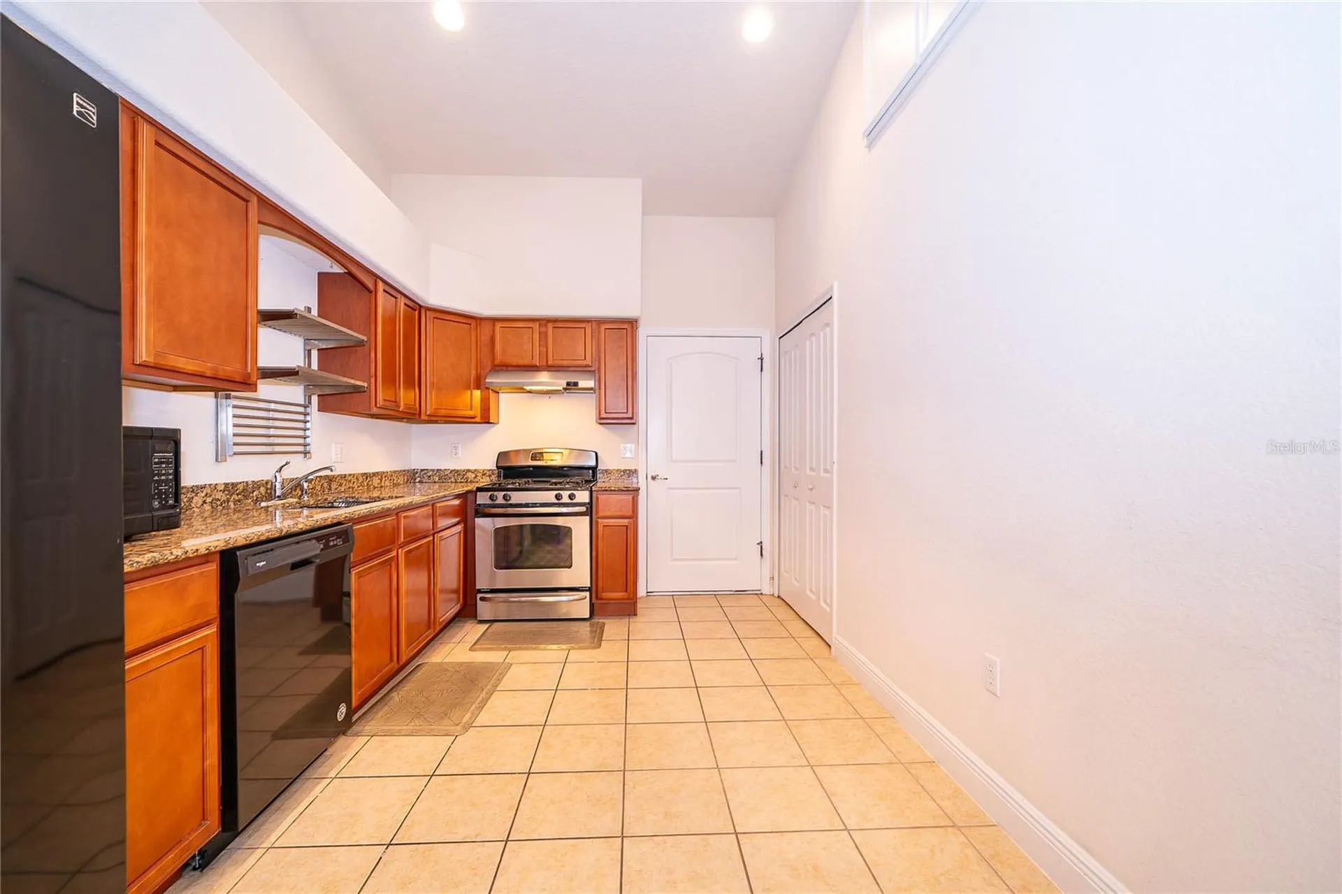 1075 David Walker Drive Tavares FL 32778