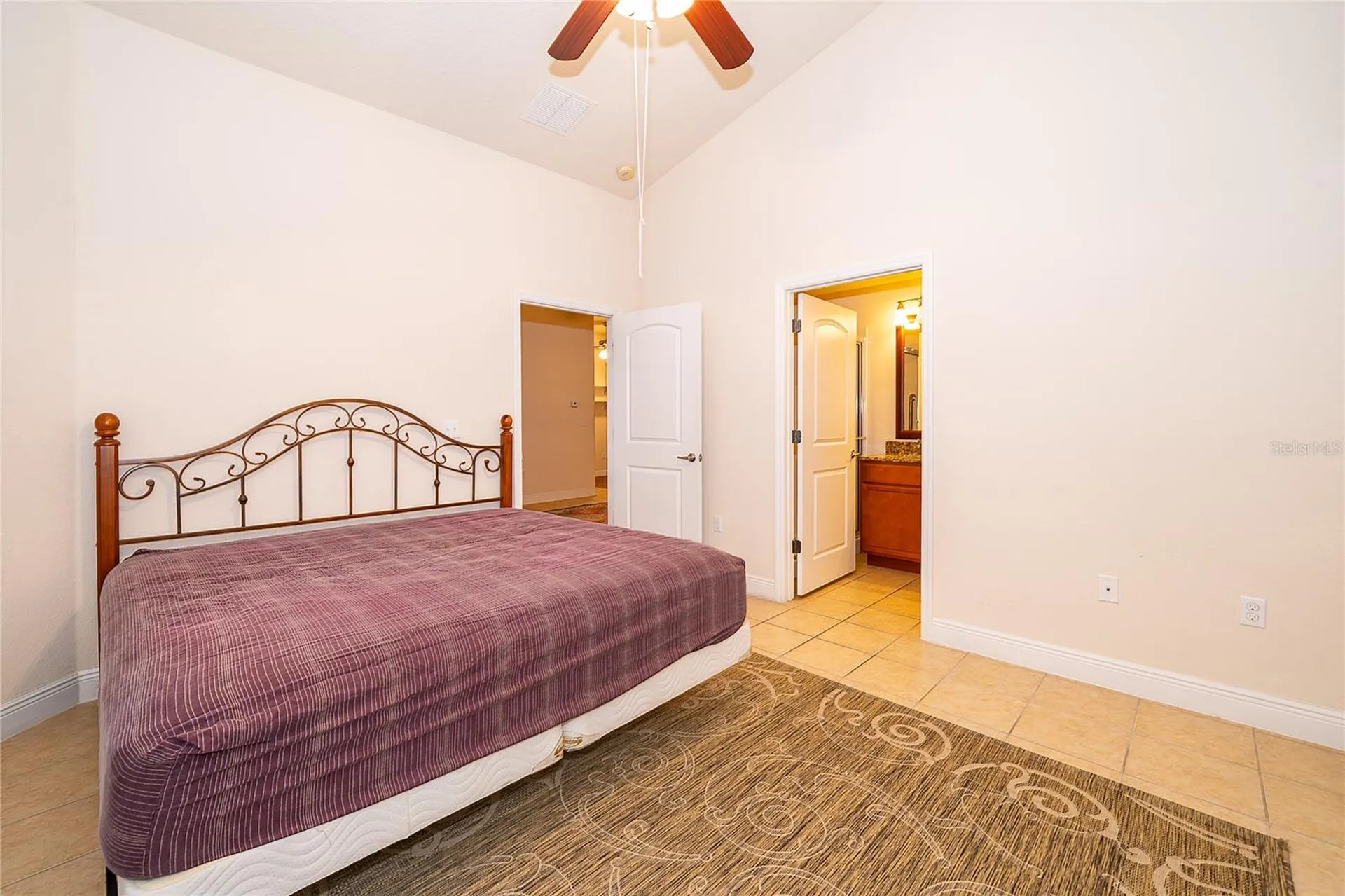 1075 David Walker Drive Tavares FL 32778