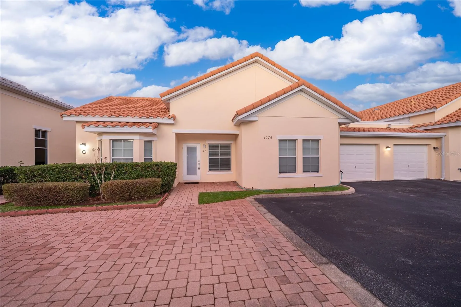 1075 David Walker Drive Tavares FL 32778