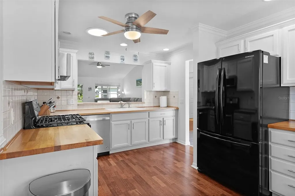 17107 SE 93rd Exeter Court The Villages FL 32162