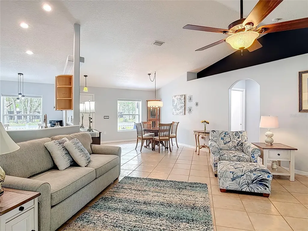 191 N Summit Avenue Lake Helen FL 32744