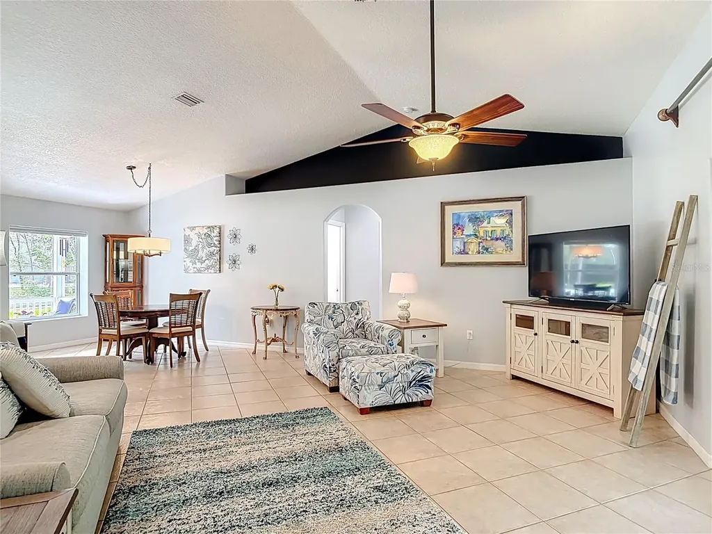 191 N Summit Avenue Lake Helen FL 32744