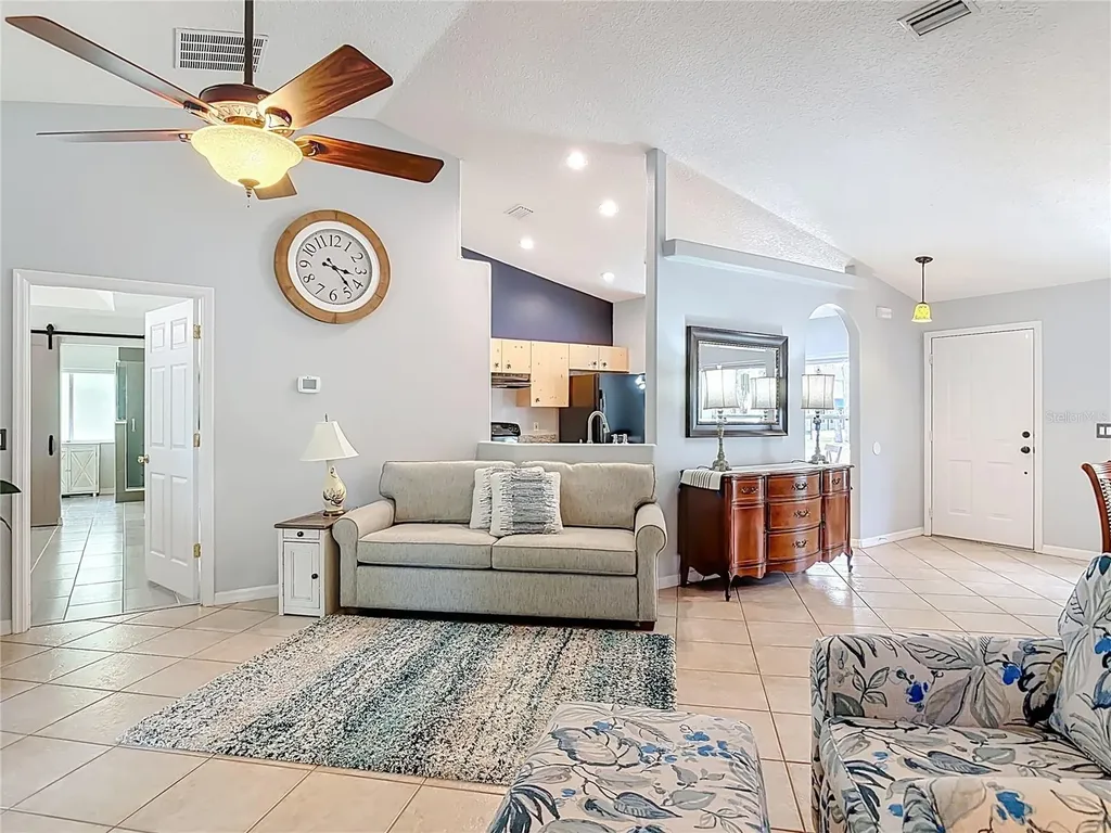 191 N Summit Avenue Lake Helen FL 32744