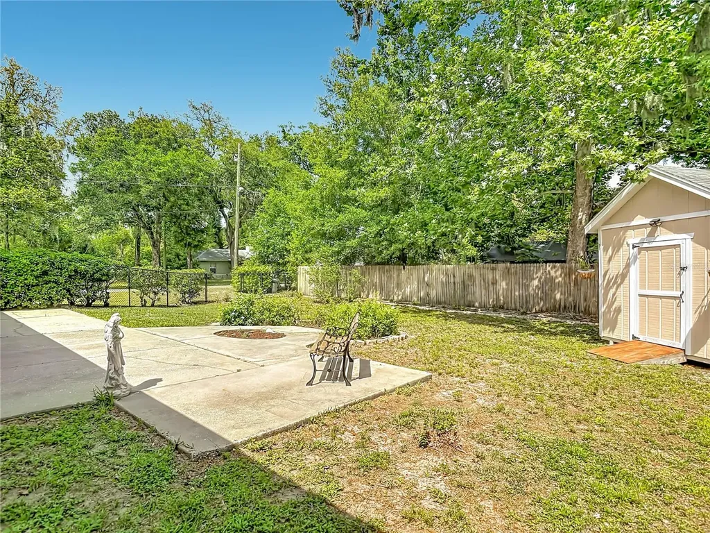191 N Summit Avenue Lake Helen FL 32744