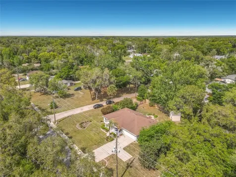 191 N Summit Avenue Lake Helen FL 32744